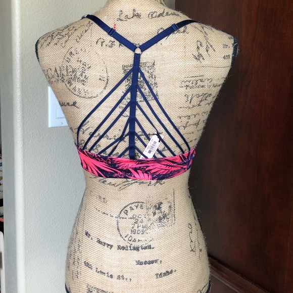 Victoria Secret Swimsuit-like bra - Picture 3 of 6